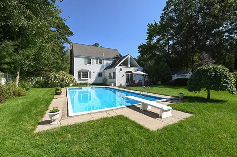206 Oak Ridge Road Plaistow NH 03865