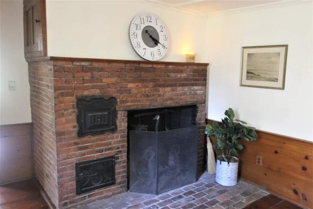 38 Church Street Kingston NH 03848