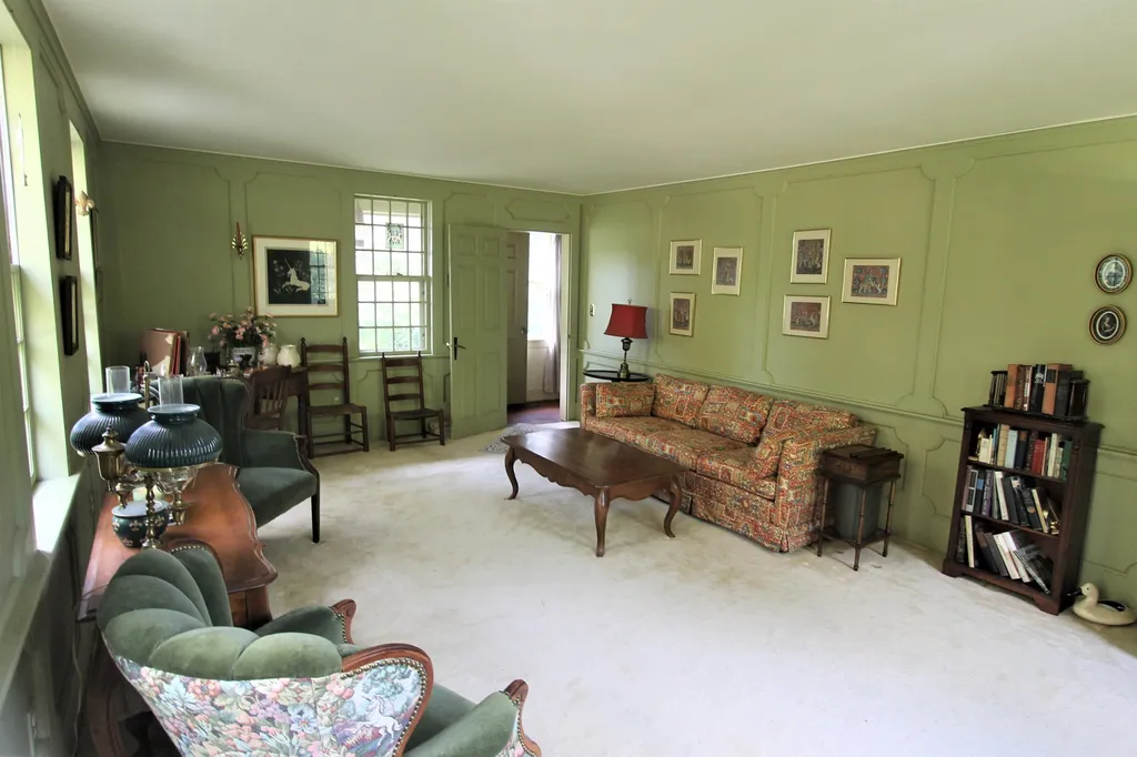 38 Church Street Kingston NH 03848
