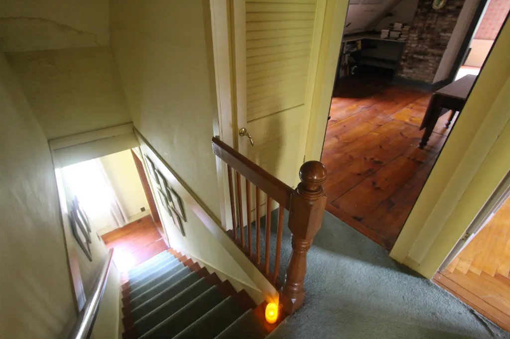 38 Church Street Kingston NH 03848