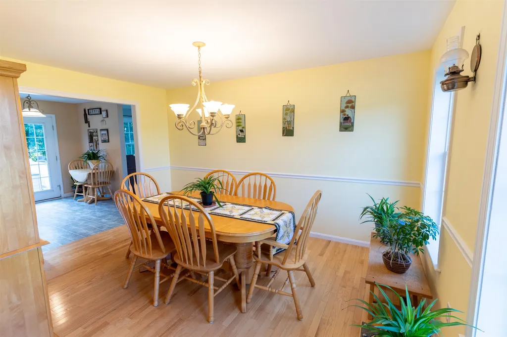4 Fox Hollow Drive Newmarket NH 03857