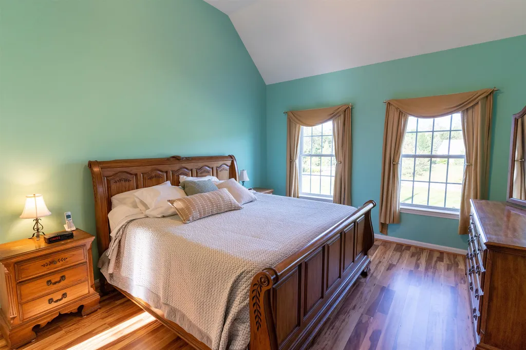 4 Fox Hollow Drive Newmarket NH 03857