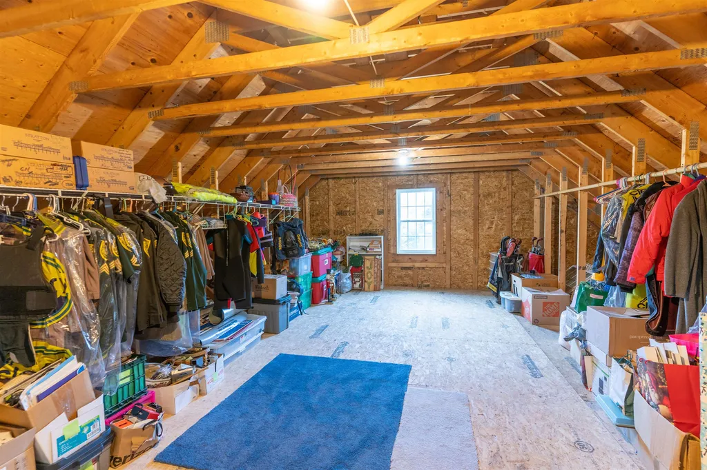 4 Fox Hollow Drive Newmarket NH 03857