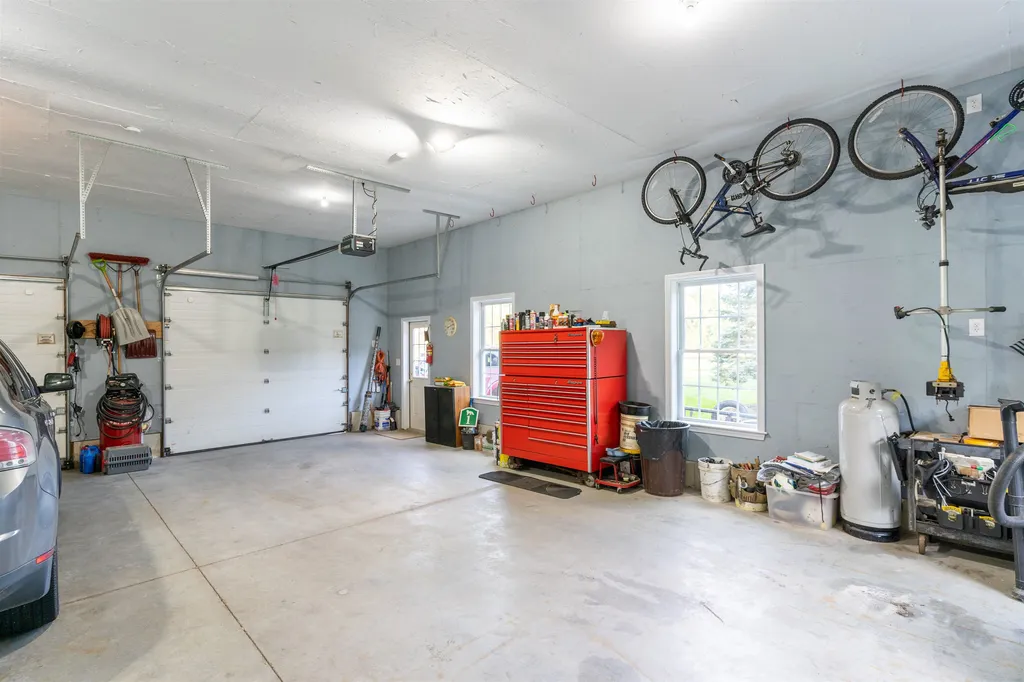 4 Fox Hollow Drive Newmarket NH 03857