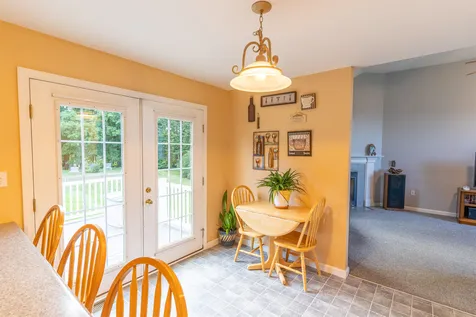 4 Fox Hollow Drive Newmarket NH 03857