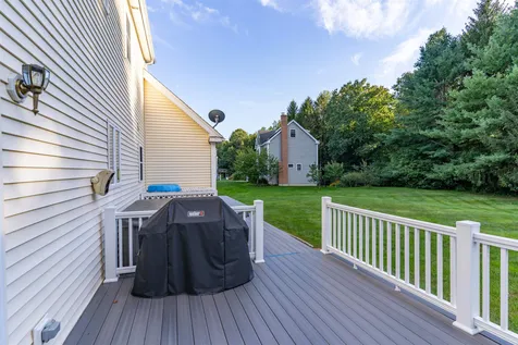 4 Fox Hollow Drive Newmarket NH 03857