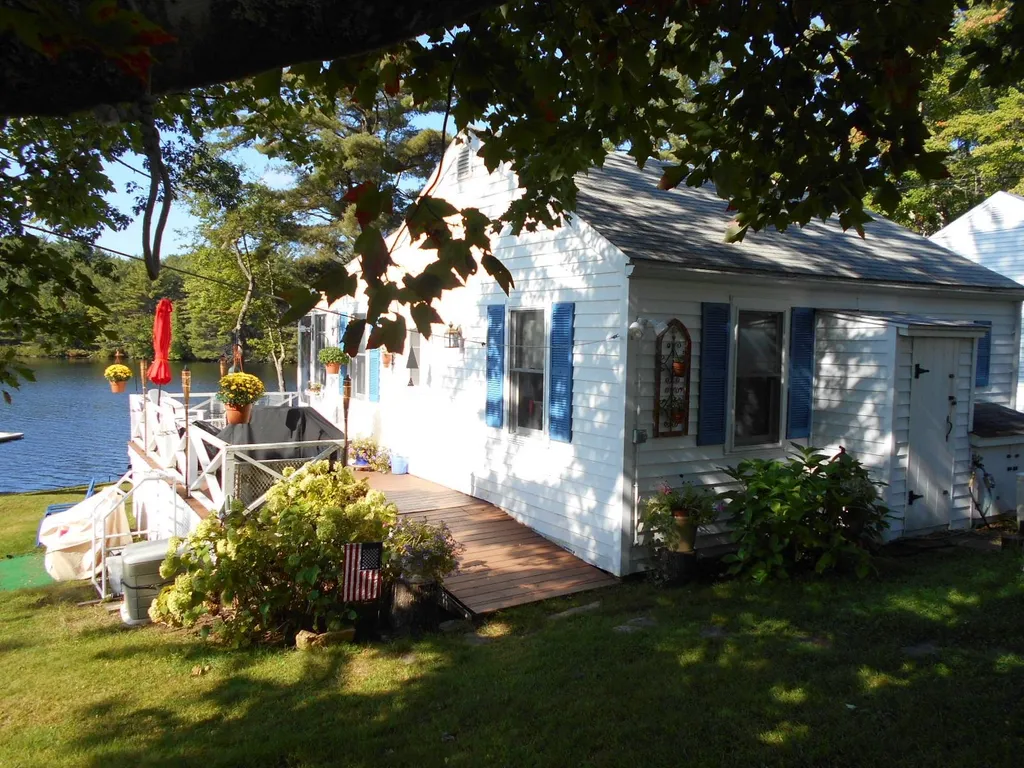 51 Meredith Center Road Meredith NH 03253