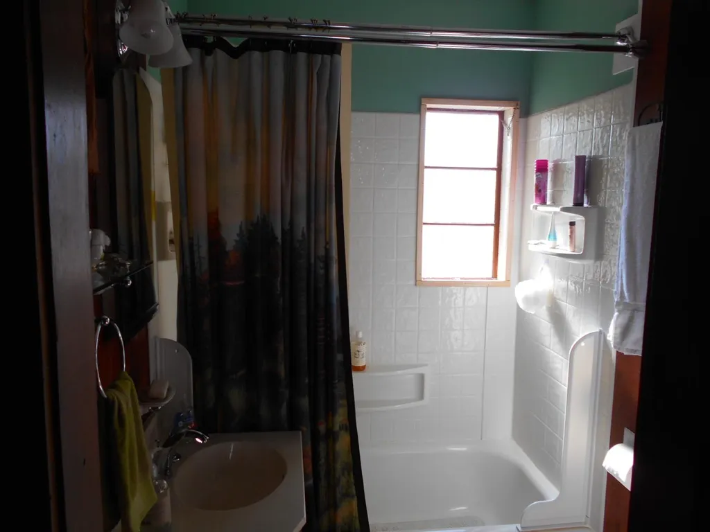 51 Meredith Center Road Meredith NH 03253