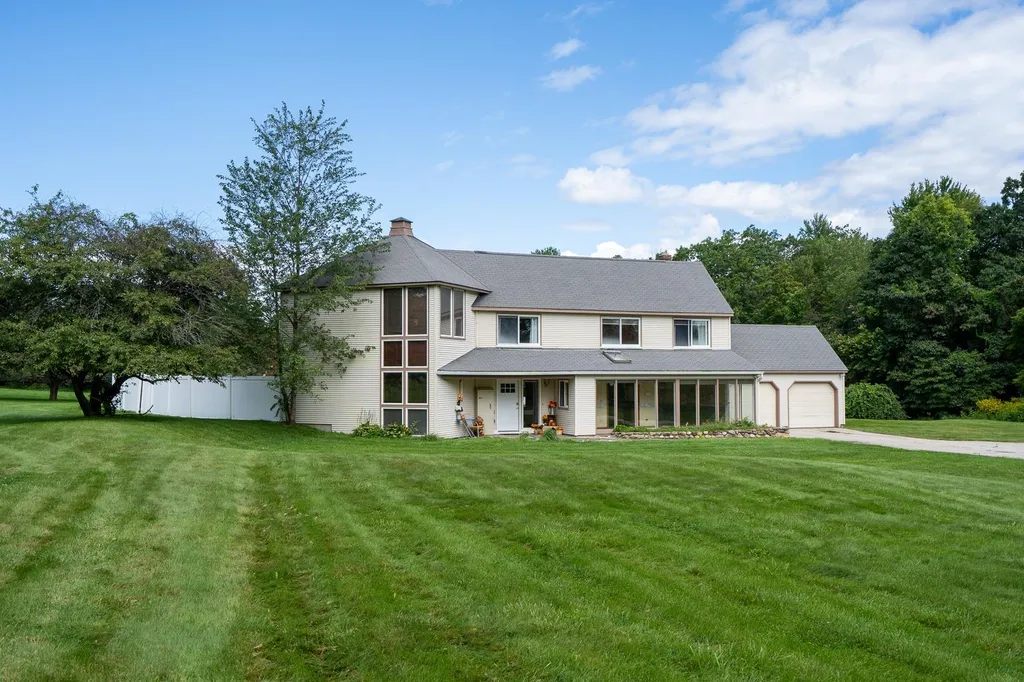 119 Addison Road Goffstown NH 03045