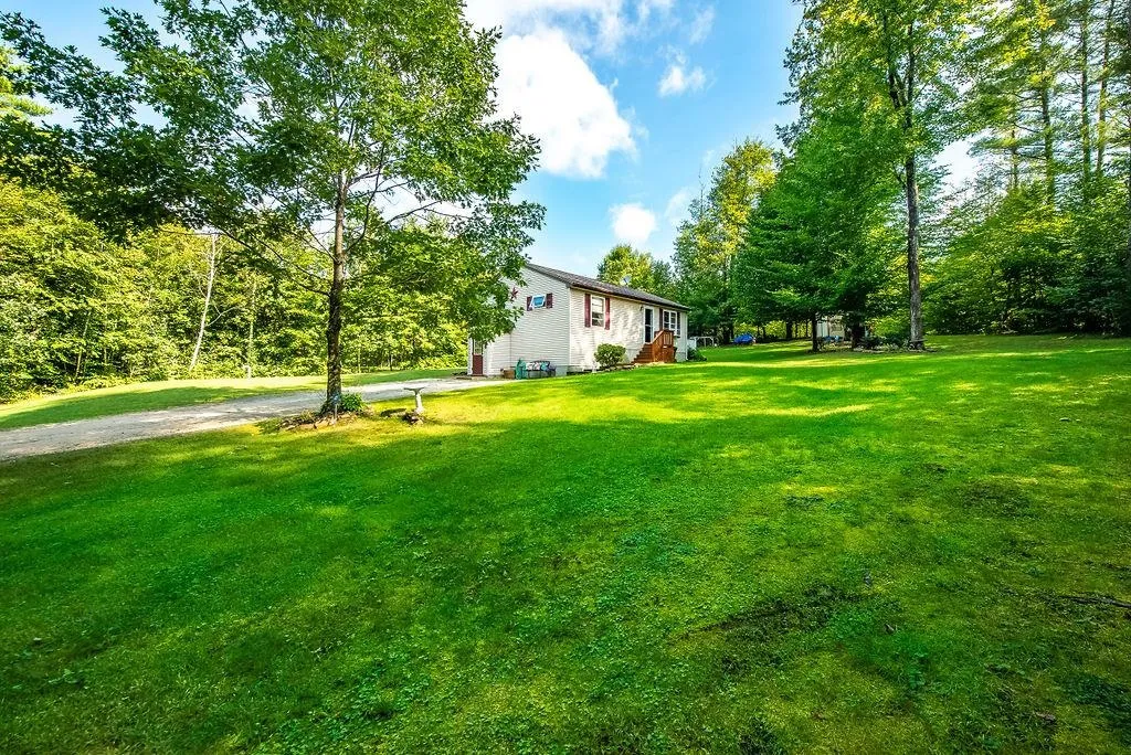 26 Old Pittsfield Road Northwood NH 03261