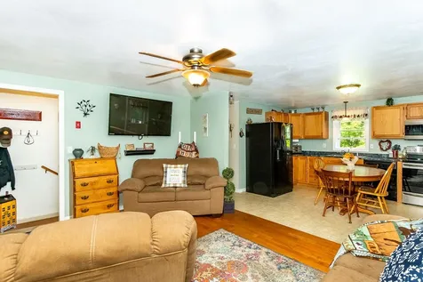 26 Old Pittsfield Road Northwood NH 03261