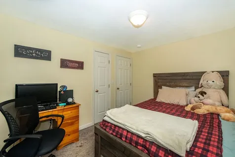 26 Old Pittsfield Road Northwood NH 03261