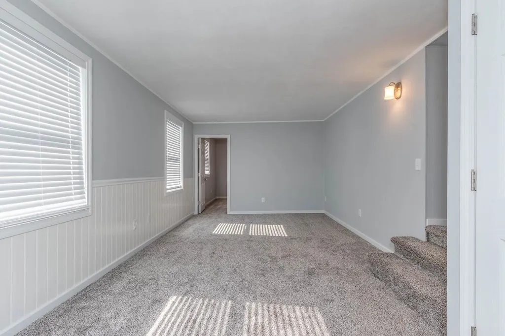 30 Kendall Pond Road Derry NH 03038