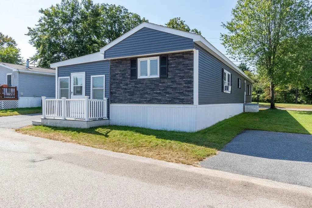 30 Kendall Pond Road Derry NH 03038