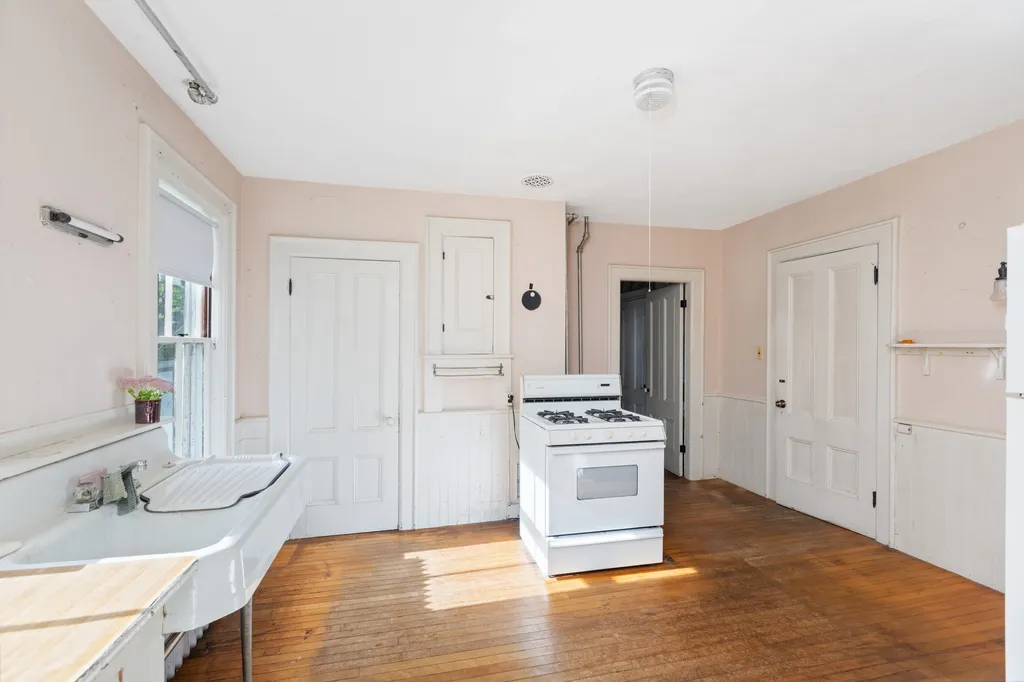 11 Winter Street Peterborough NH 03458