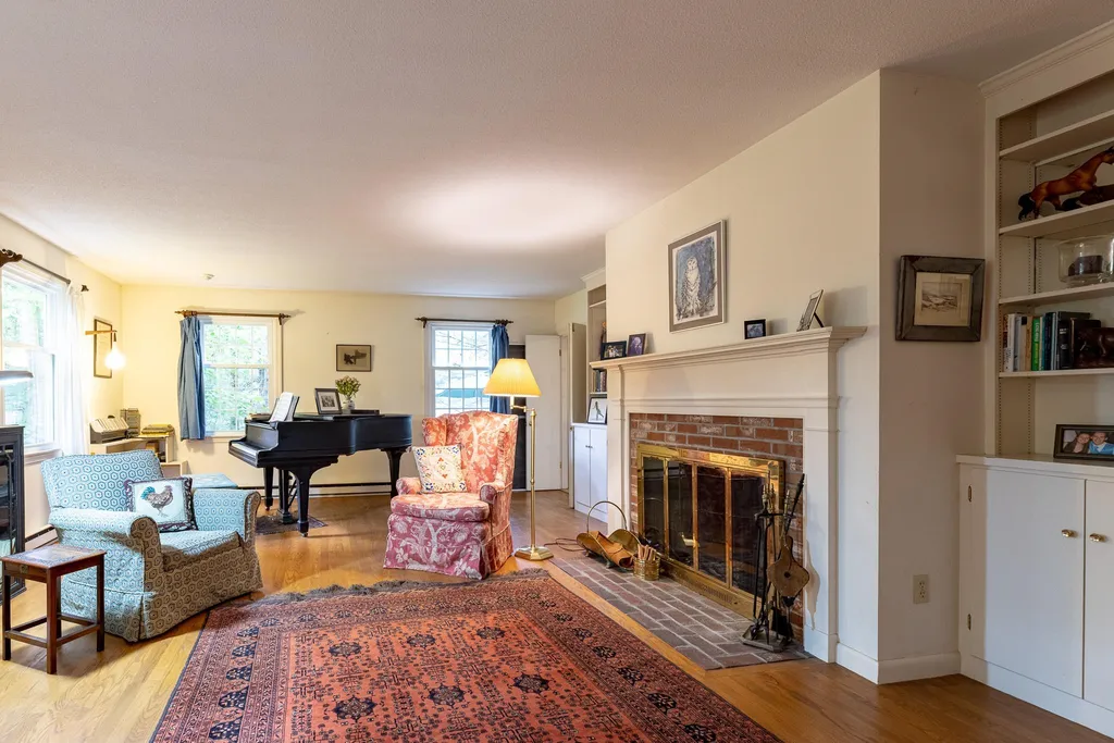 28 Willow Spring Circle Hanover NH 03755