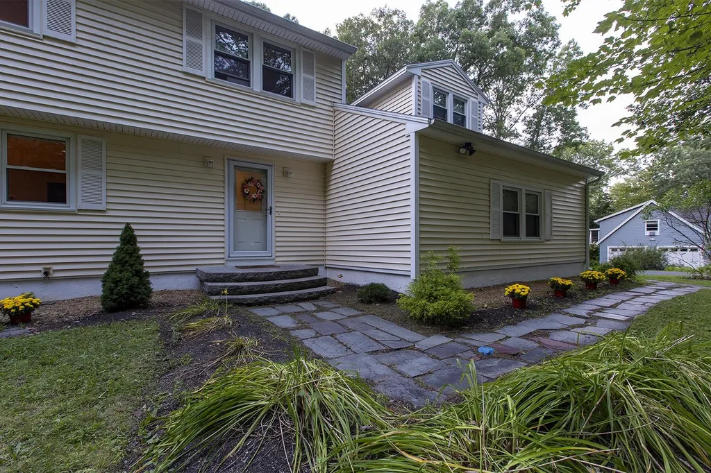 30 Ffrost Drive Durham NH 03824