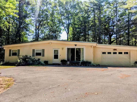 2709 Lake Shore Road Gilford NH 03249