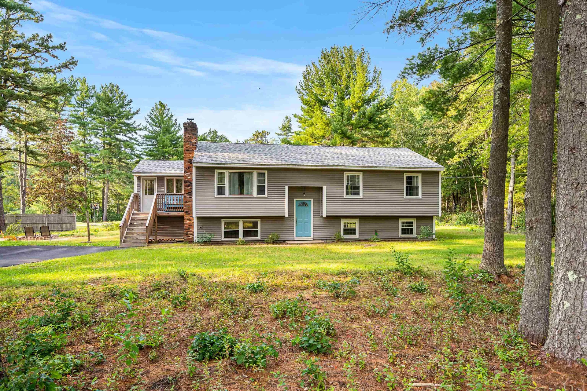 58 Nesenkeag Drive Litchfield NH 03052