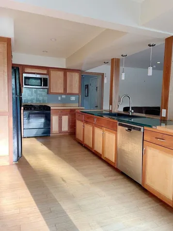 352 South Cove Road Burlington VT 05401