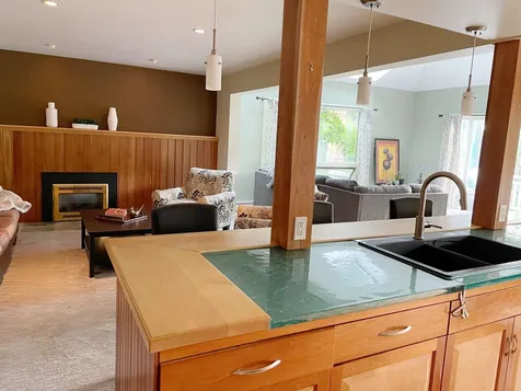 352 South Cove Road Burlington VT 05401