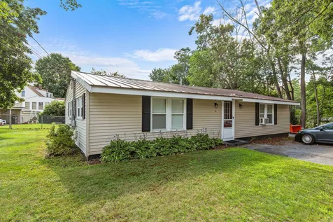 10 Orchard Terrace Salem NH 03079