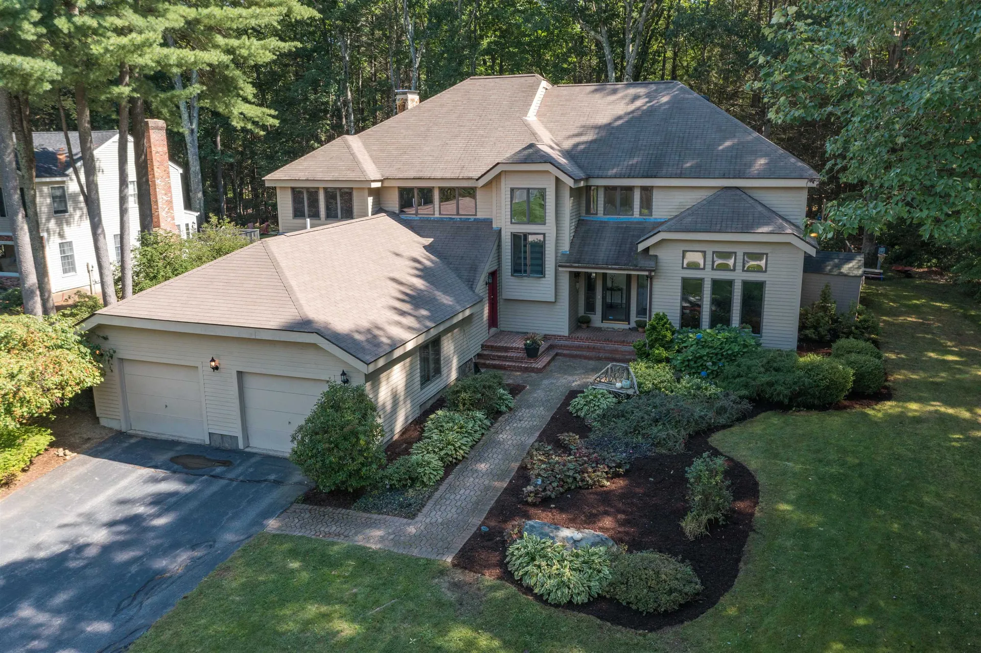 27 Stowecroft Drive Hampton NH 03842