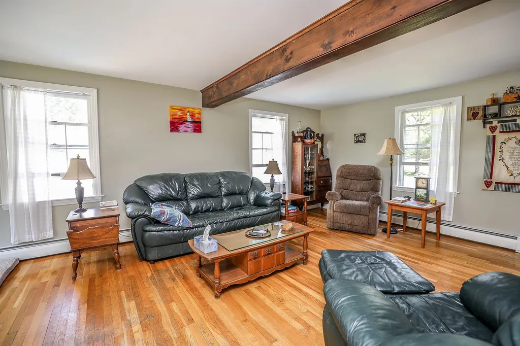 92 Lounsbury Lane Peterborough NH 03458