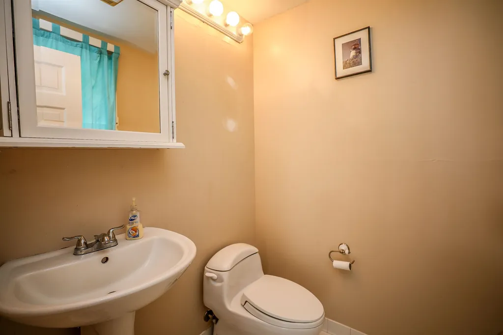 92 Lounsbury Lane Peterborough NH 03458