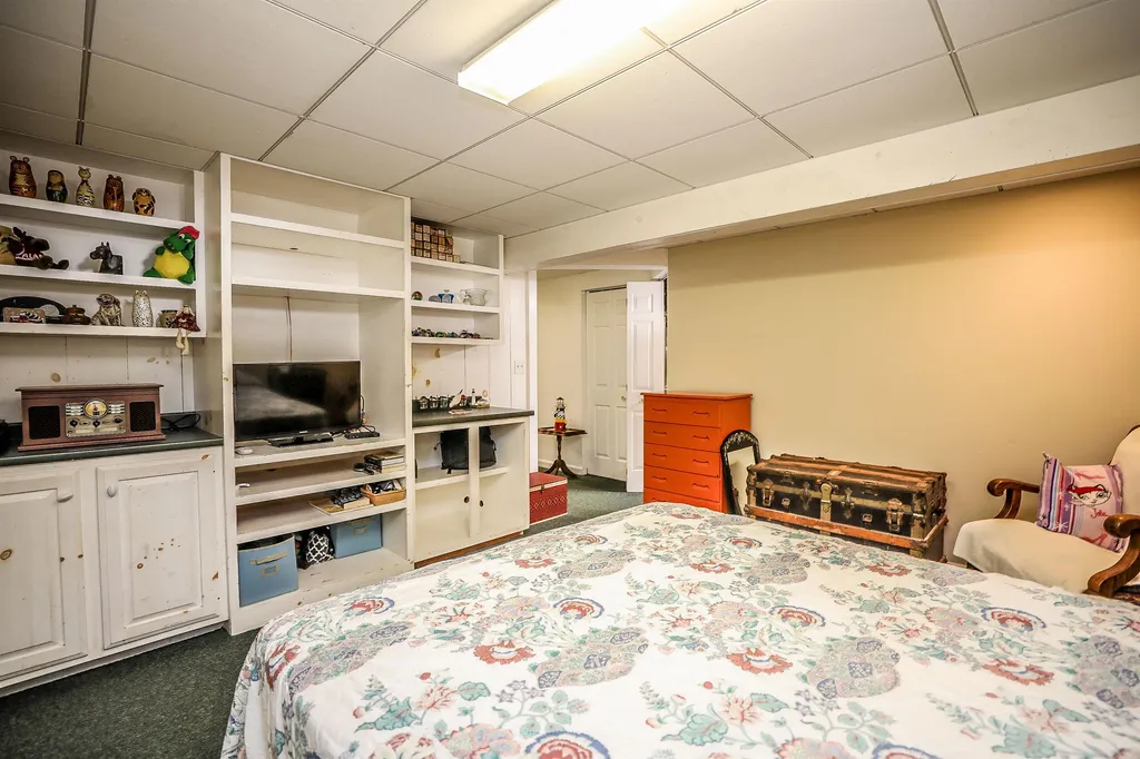 92 Lounsbury Lane Peterborough NH 03458