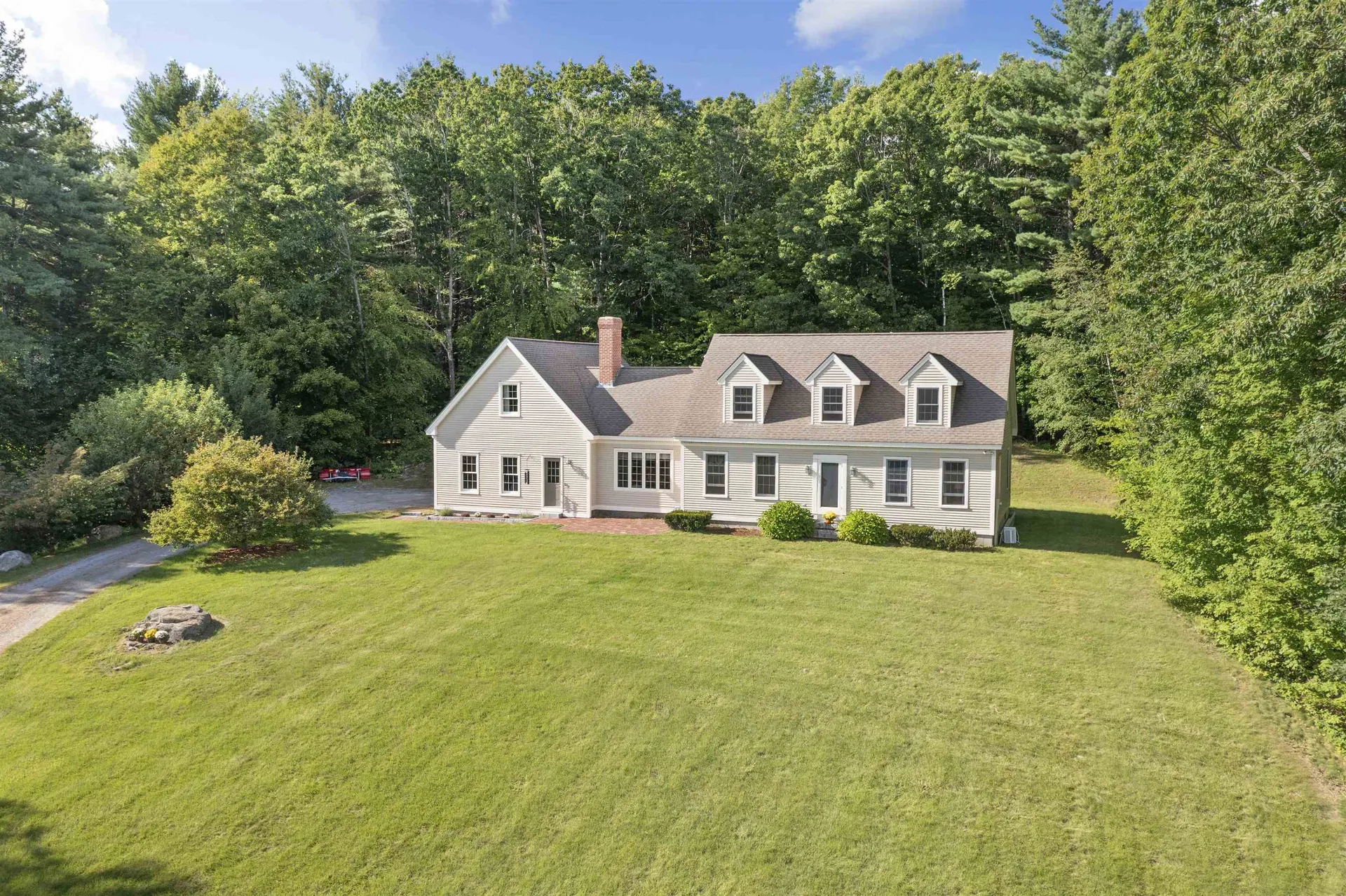 29 General Knox Road Weare NH 03281