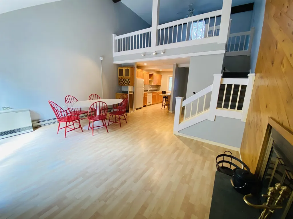 105 Williams Lane Hartford VT 05059