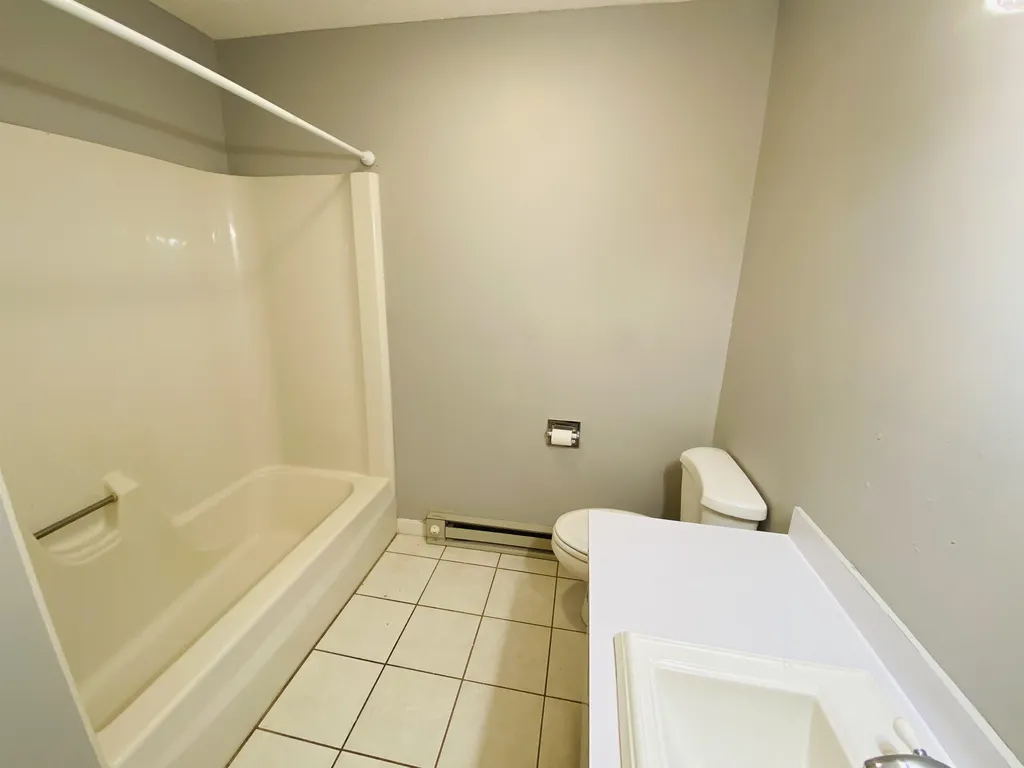 105 Williams Lane Hartford VT 05059