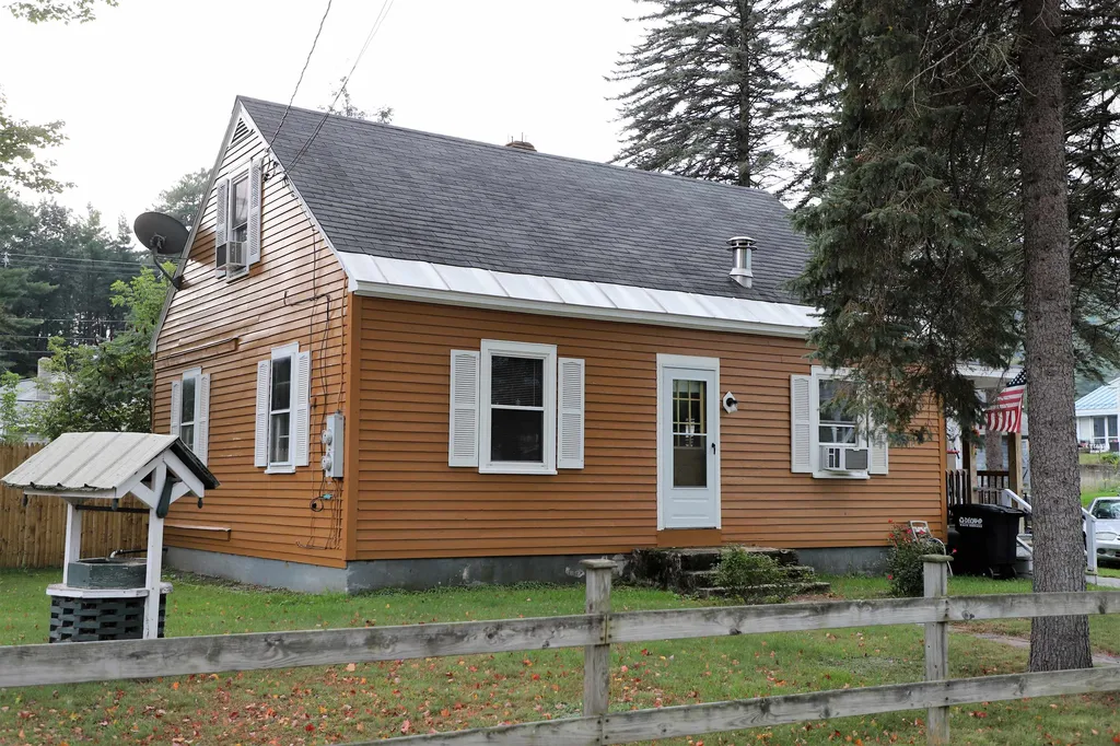 14 Maria Street Claremont NH 03743