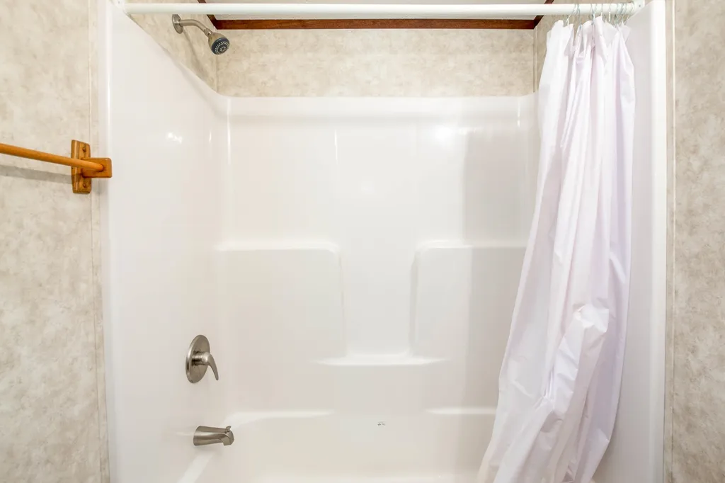 22 Kirkwood Road Hooksett NH 03106
