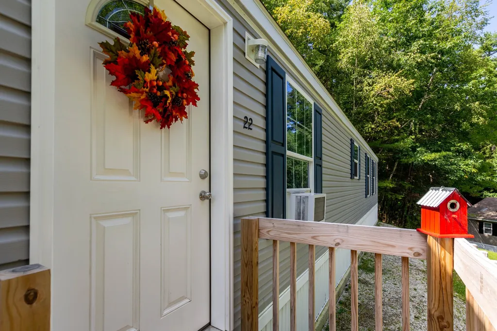 22 Kirkwood Road Hooksett NH 03106