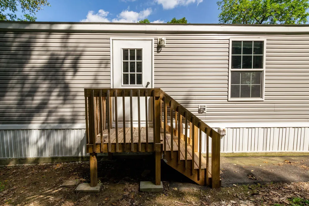 22 Kirkwood Road Hooksett NH 03106