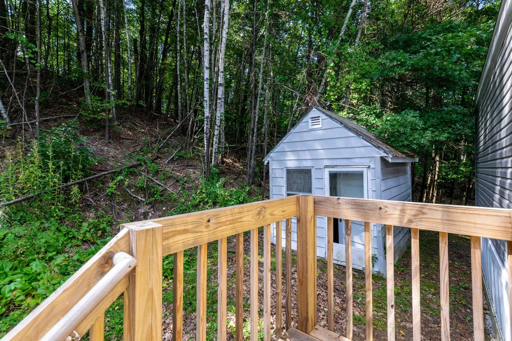 22 Kirkwood Road Hooksett NH 03106