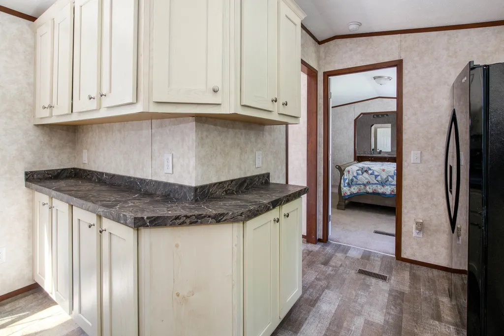 22 Kirkwood Road Hooksett NH 03106