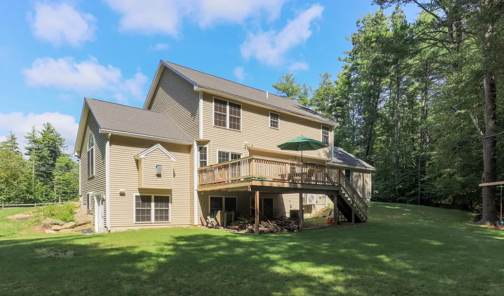 8 Mccurdy Road New Boston NH 03070