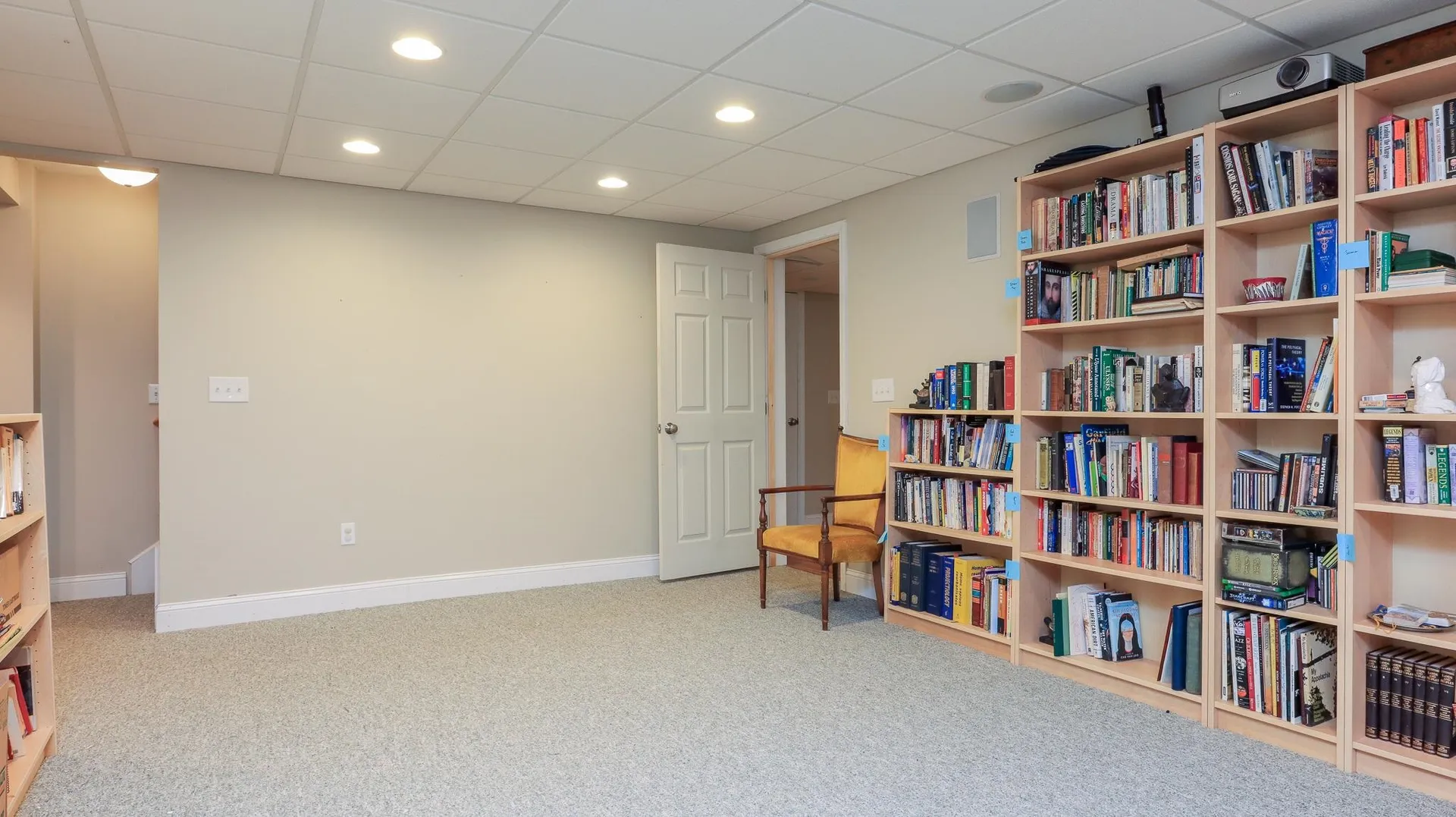 8 Mccurdy Road New Boston NH 03070