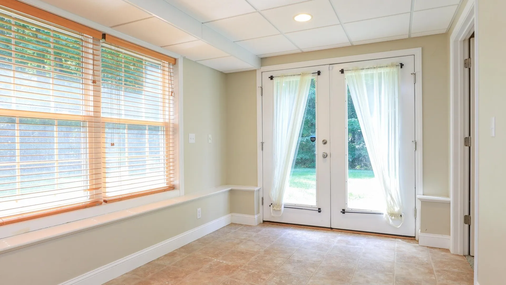 8 Mccurdy Road New Boston NH 03070
