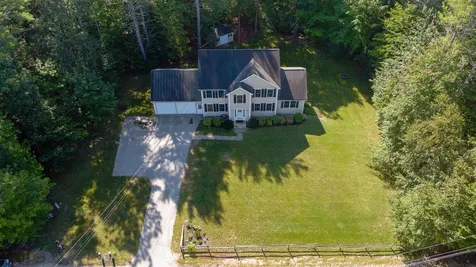 8 Mccurdy Road New Boston NH 03070