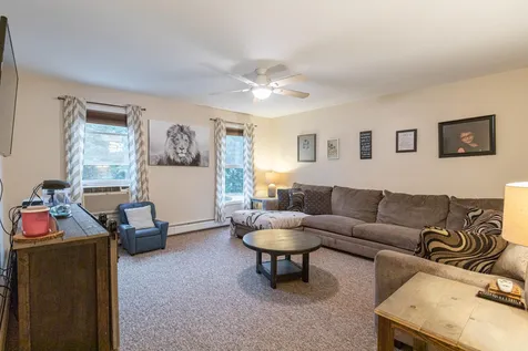 18 Mohawk Drive Londonderry NH 03053