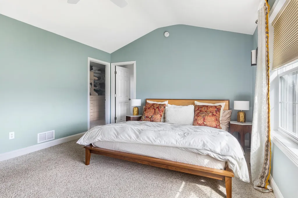 37 Winesap Lane South Burlington VT 05403