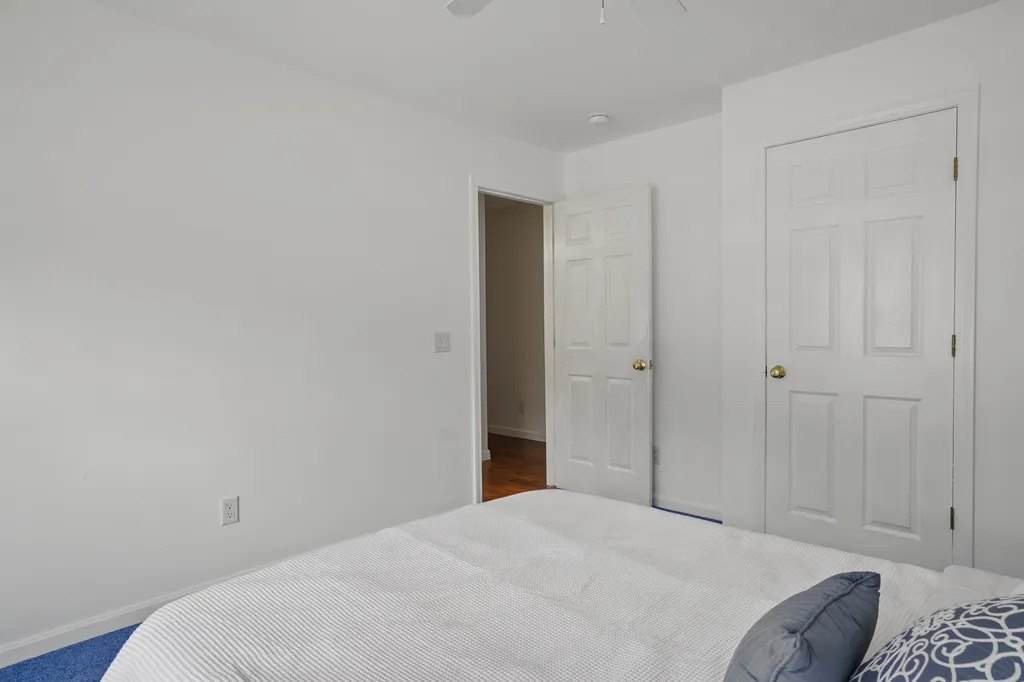66 Stillwater Circle Rochester NH 03839
