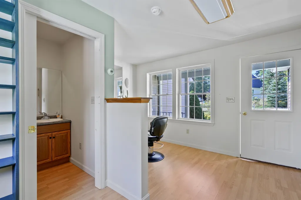 66 Stillwater Circle Rochester NH 03839