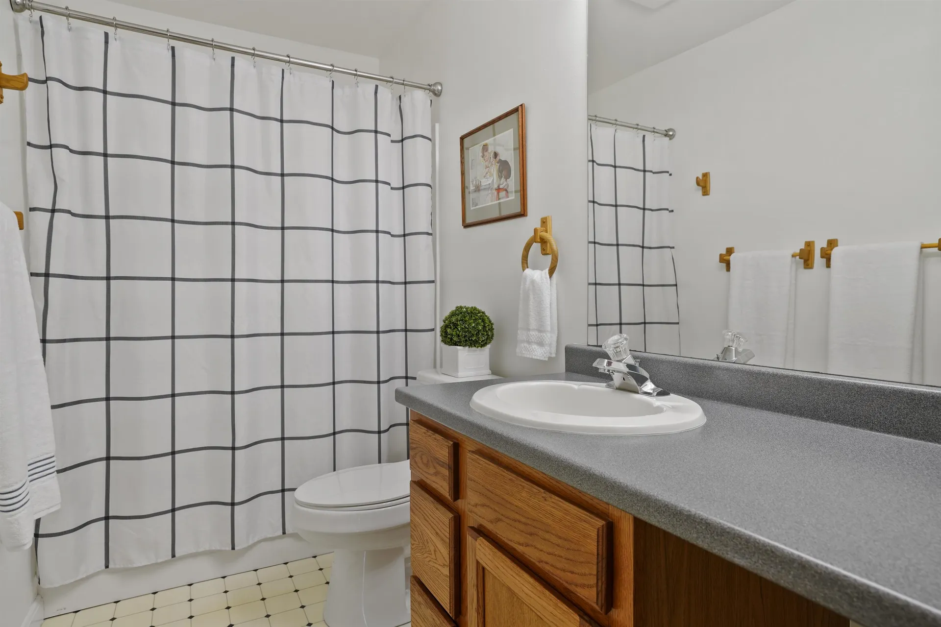 66 Stillwater Circle Rochester NH 03839