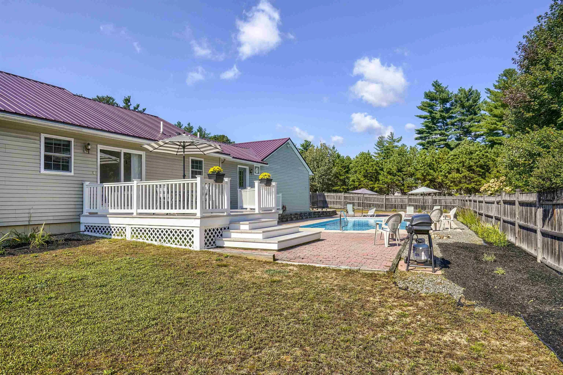 66 Stillwater Circle Rochester NH 03839