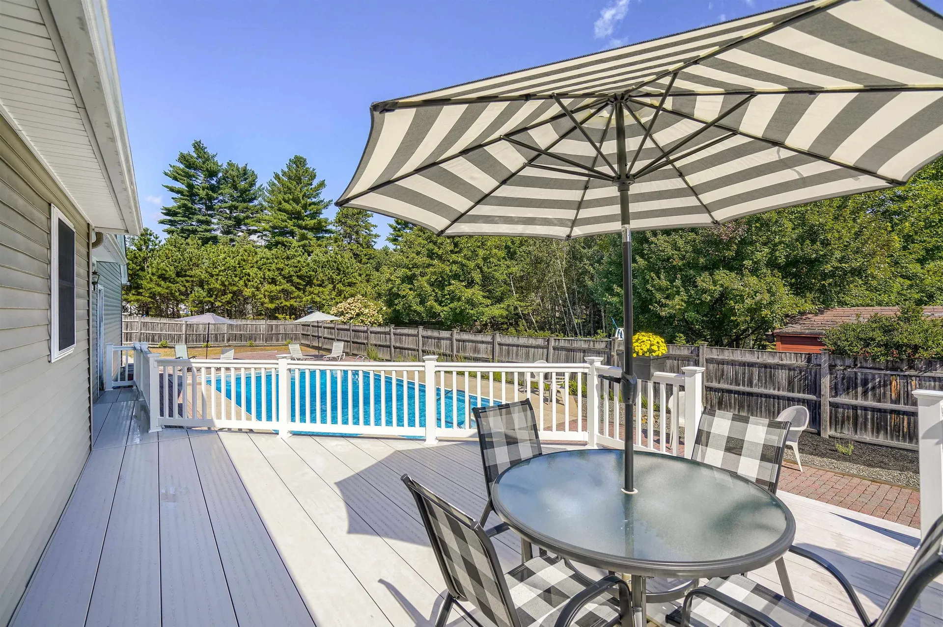 66 Stillwater Circle Rochester NH 03839